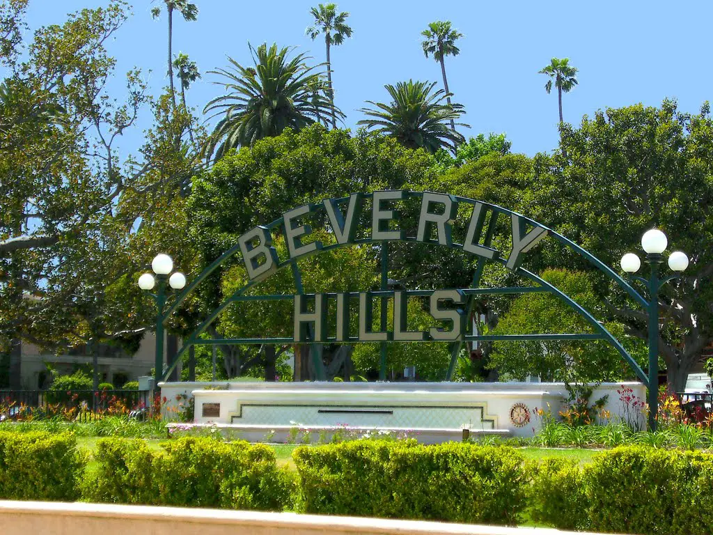 Beverly Hills Park Sign Mapio Net
