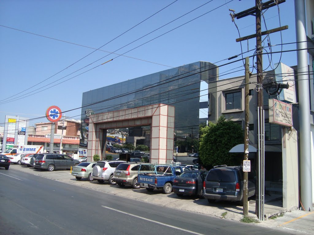 Plaza Medica Cumbres-EMME 