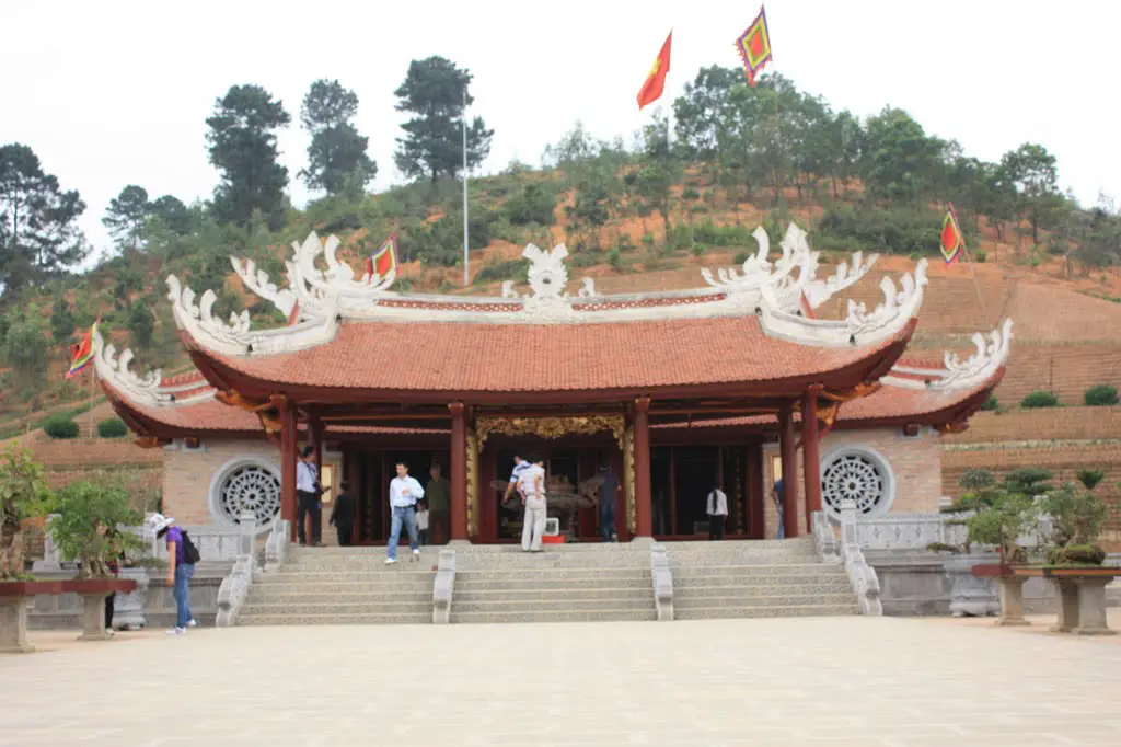 Phong cảnh đền Hùng 