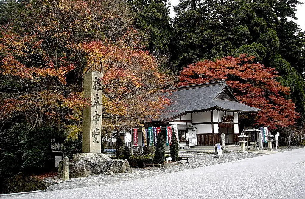 Ne 京都比叡山延曆寺enryaku Ji 根本中堂入口 右邊是大黑堂 Mapio Net
