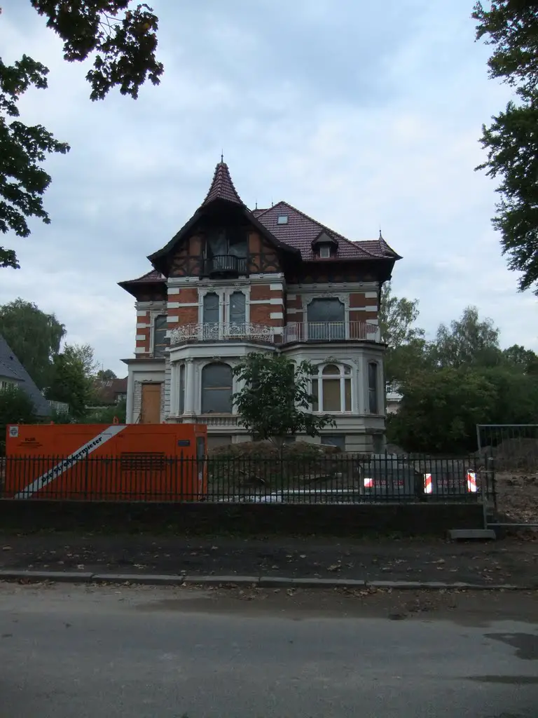 Alte Villa im Brunsberg