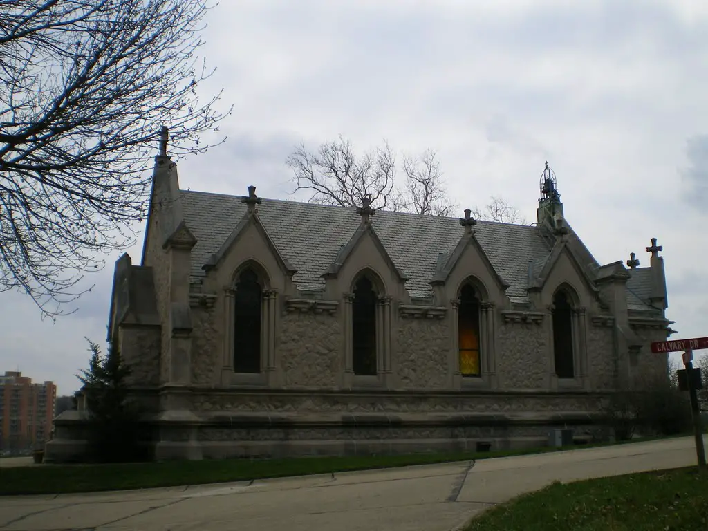 Calvary Cemetery Chapel