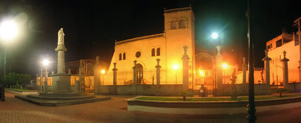 Panoramica Nocturna - Templo de Nuestra Señora de Fatima 