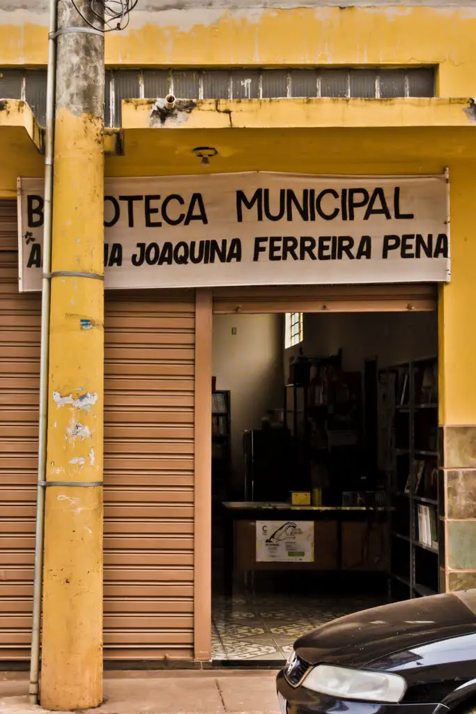 Biblioteca Pública Municipal Antônia Joaquina Ferreira Pena