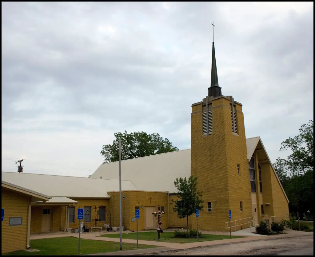 LUTHERAN CHURCH-THRALL TX