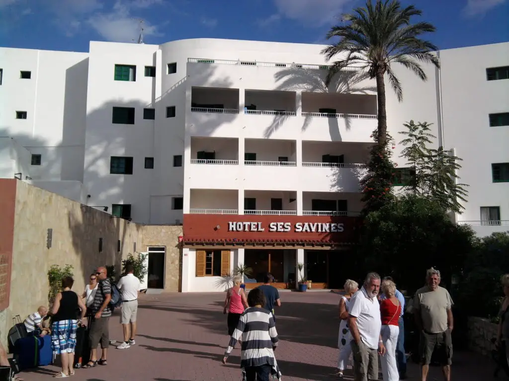 Outside Hotel (Front), Ses Savines Hotel