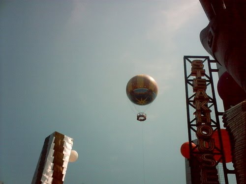 Ballon pris de Disney Village