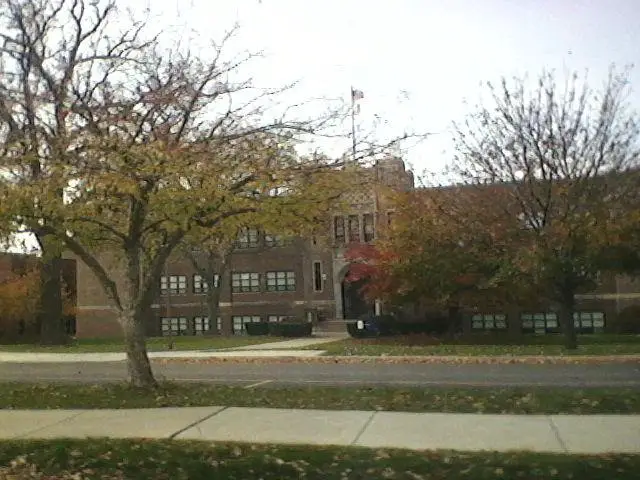 Community High School (West Chicago) - Wikipedia