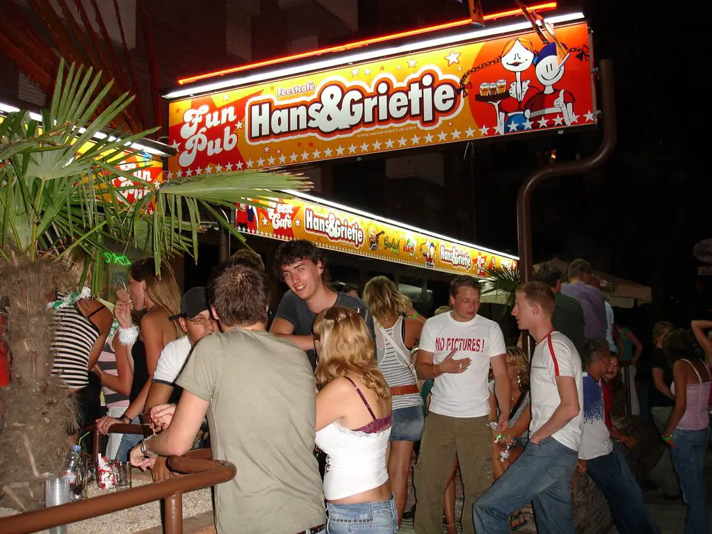 Hans & Grietje feestcafé