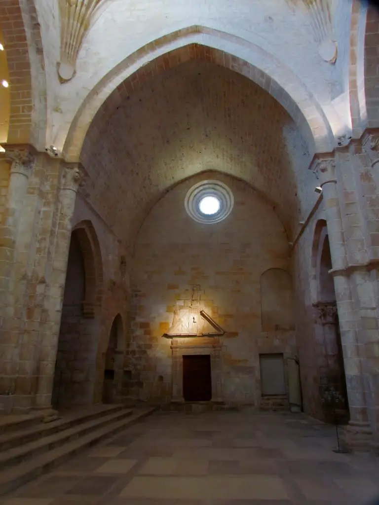 Interior del Monasterio de San Bernardo. Sacramenia. Segovia.