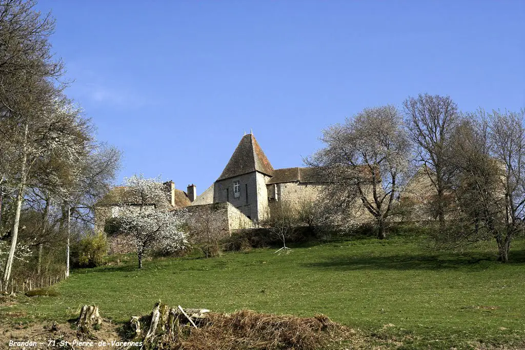 71 St-Pierre-de-Varennes - Château Brandon