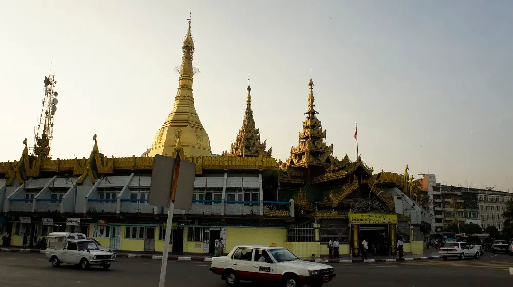 Sule pagoda, Mahabandoola Road