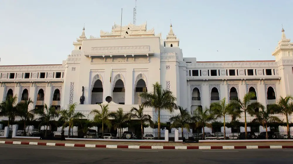 City Hall, Mahabandoola Road