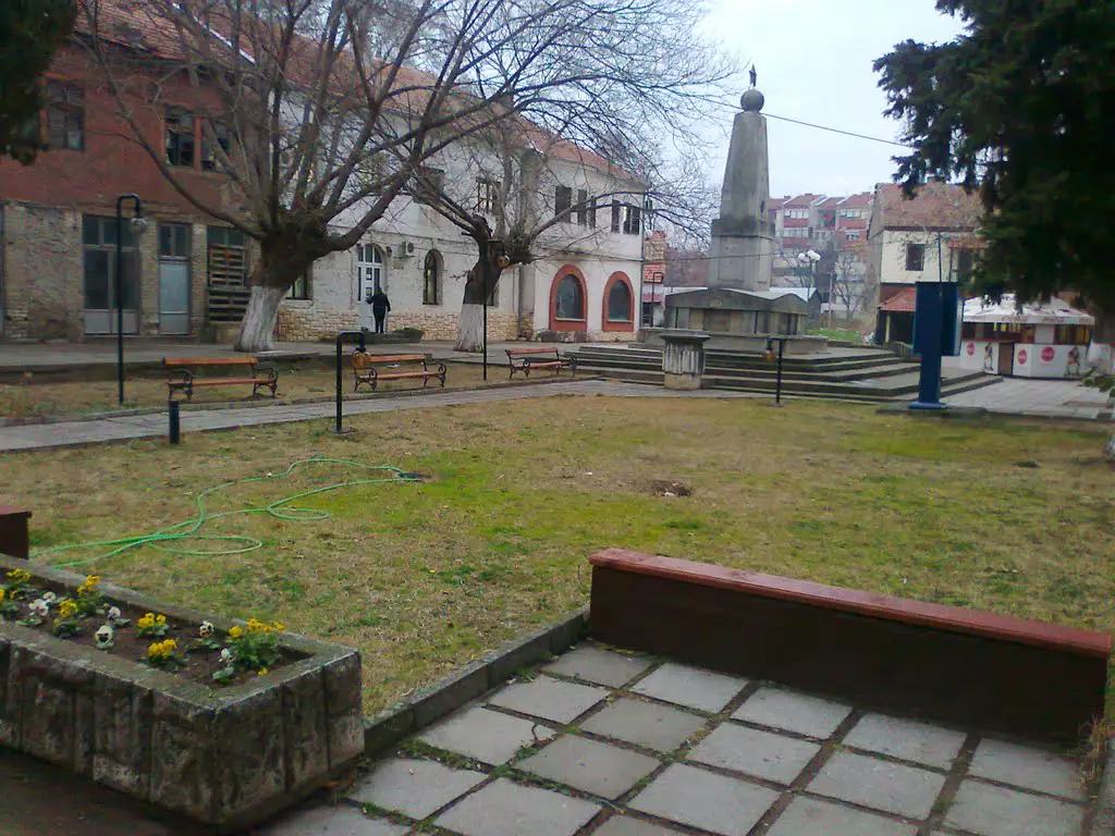 Centar, park i spomenik Valandovo
