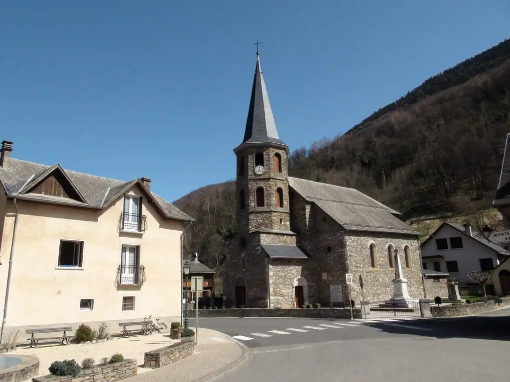 France: Saint-Mamet - L'église - 