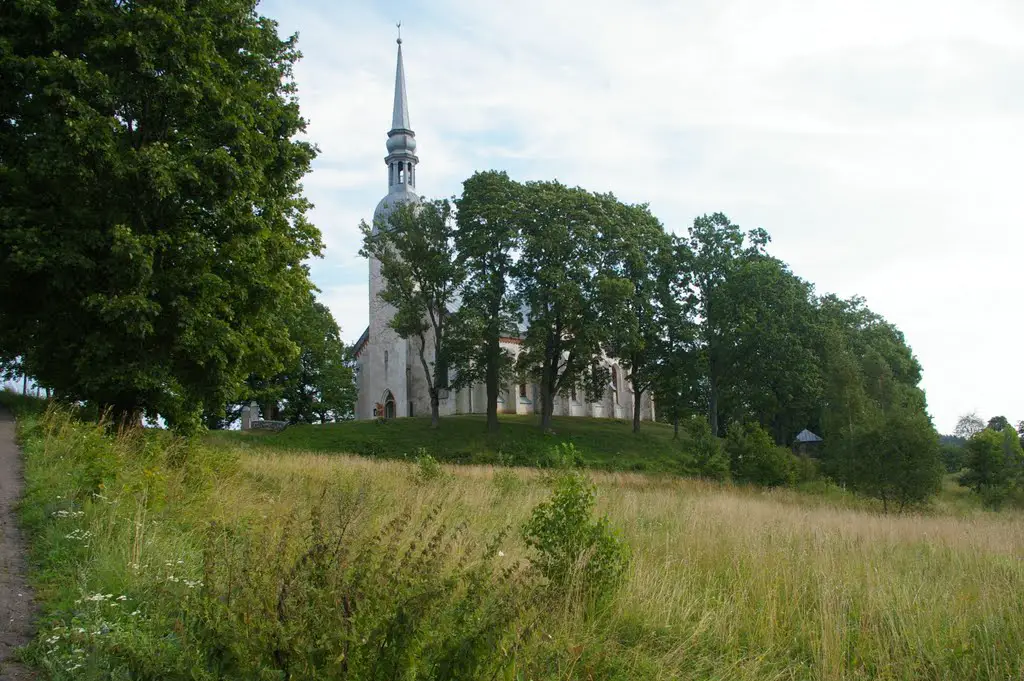 Эстония.Отепя.Лютеранская церковь Св.Марии. 2010-07-05