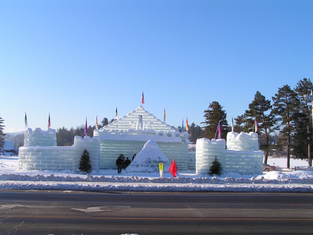 Saranac Lake Ny Winter Carnival Ice Palace Feb 16 08 Mapio Net
