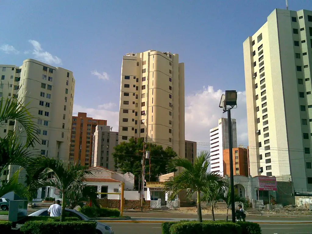 Maracaibo a la altura de plaza de las madres | Mapio.net