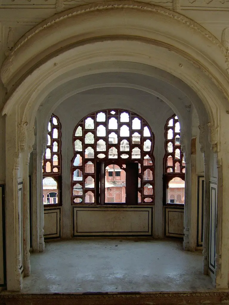Jaipur-Hawa Mahal-Observation Windows