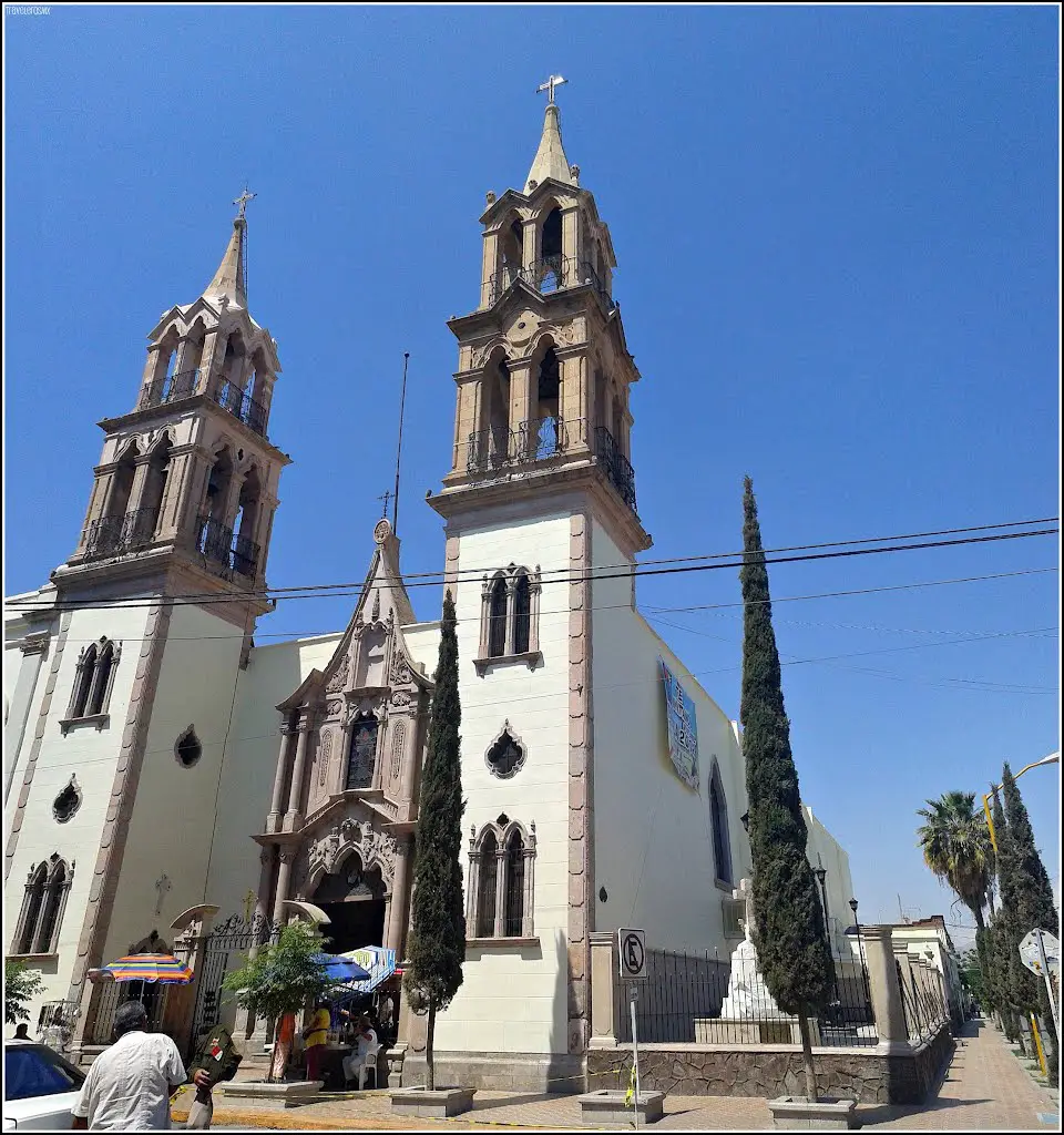 Parroquia del Sagrado Corazón de Jesús, Lerdo, Dgo., México 