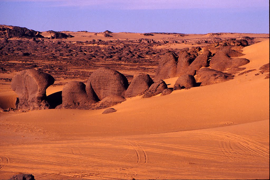 Algeria, Ahaggar National Park, Youf Ahakit | Mapio.net