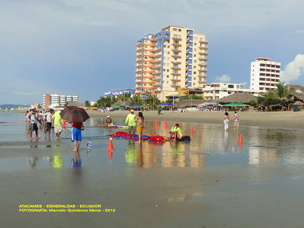 Mqm Atacames Esmeraldas Playa De Atacames En Ecuador Mapio Net