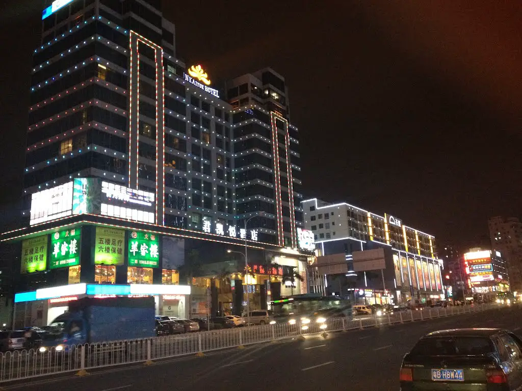 深圳民治横岭工业区夜景 我的iphone 4s第一张夜景 Mapio Net