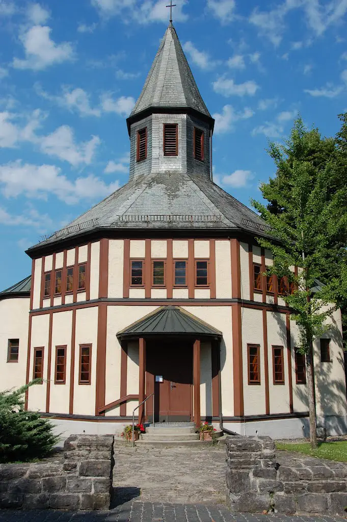 Evangelische Heilandskirche Dornbirn, Rosenstraße 8, 6850 Dornbirn