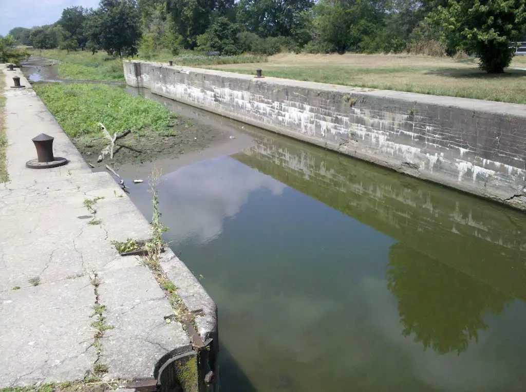Hennepin Canal during Summer 2012 Drought.