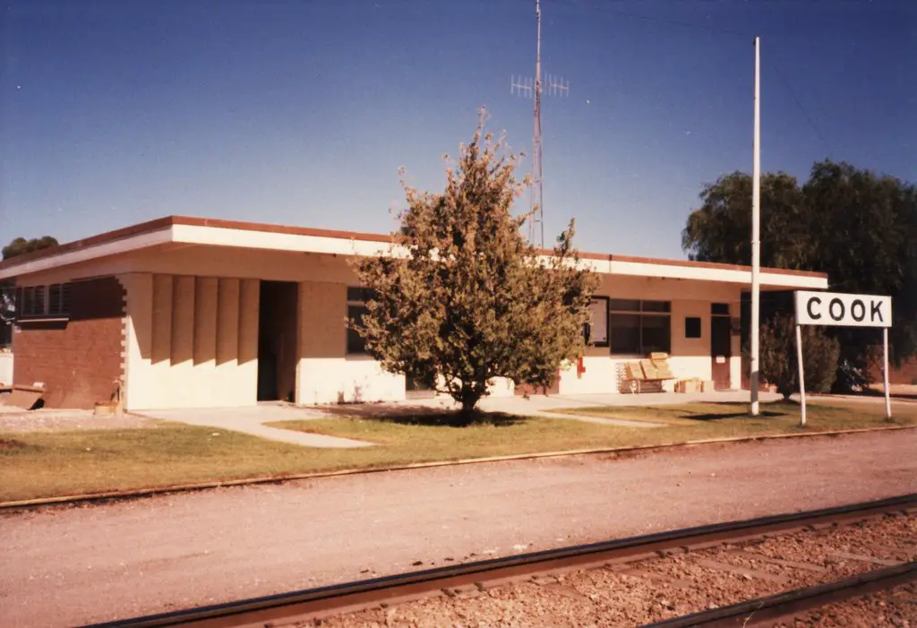 Cook Railway Station 1984