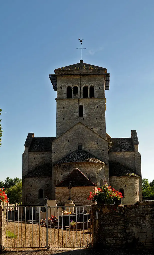 Malay Saône et Loire, Eglise du XII siècle