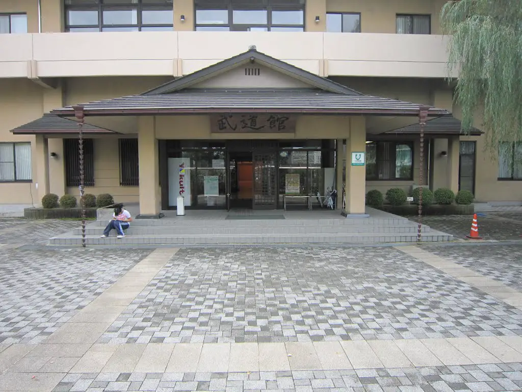 武道館 [リリイ・シュシュのすべて] 剣道大会の会場