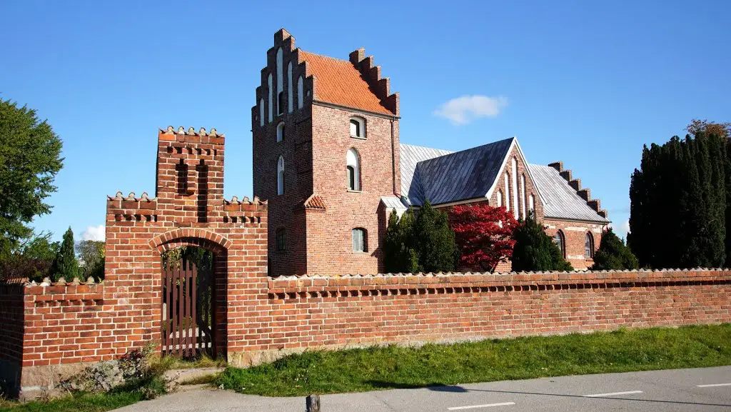 Smørum Kirke, Denmark Mapio.net
