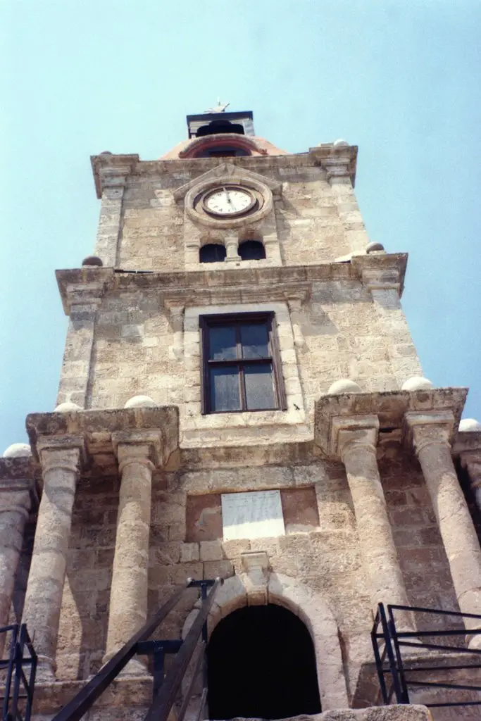Der Uhrturm in der Altstadt von Rhodos