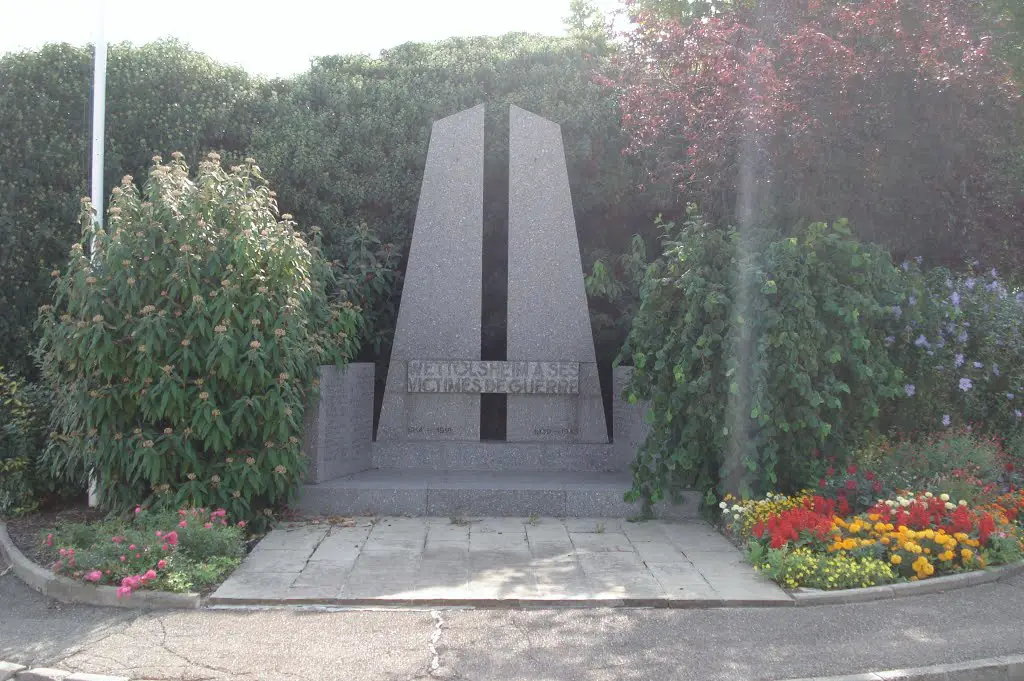 68-Wettolsheim monument aux morts