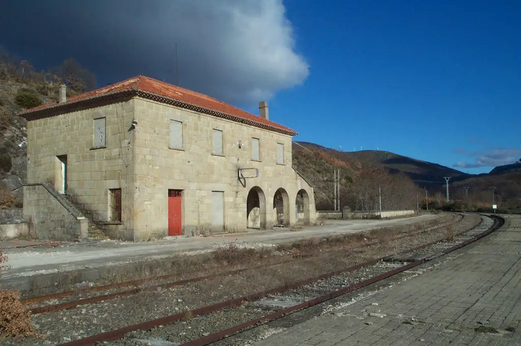 Bahnhof Lubián
