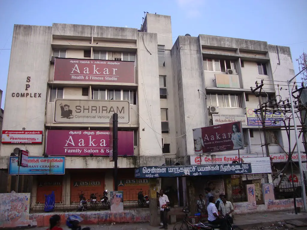 எஸ் பி காம்ப்ளக்ஸ் S P Complex -  ShriRam Commercial Vehicle Finance - Aakar Health & Fitness Studio - Arihant Ceramics - Indus Ind Bank - BSS Computer College.  1135  