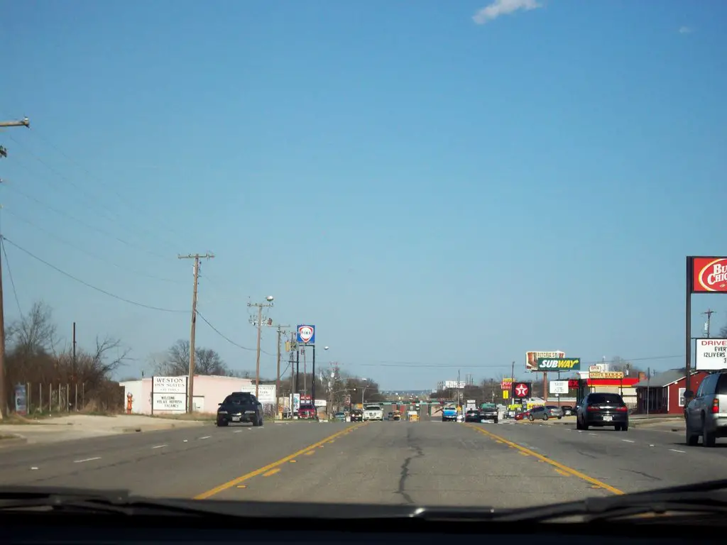 Highway 84, Mcgregor, TX