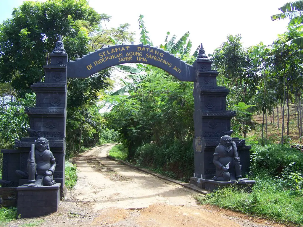 Entrance Padepokan Agung Sanghyang Jati Mapionet