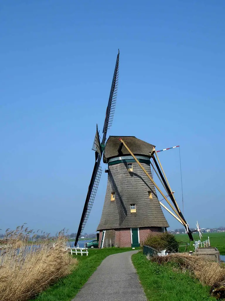 Netherlands, Groot-Ammers, Drainage mill "De Achtkante Molen" anno 1805, April 2005